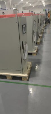 L'efficacité de refroidissement de l'air des UPS industriels en ligne ≥ 93%