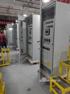 Redresseur industriel AC/DC série R7000 avec transformateur d'isolement d'entrée